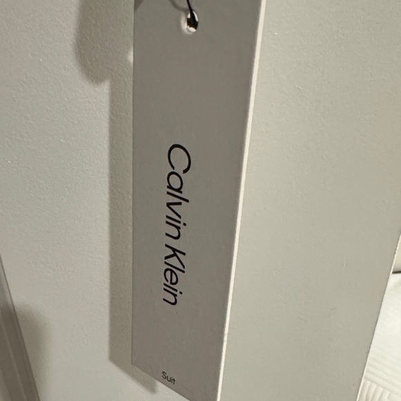 Calvin Klein Pleated Blouse Gray White Abstract Print Long Sleeve Size S NWT - Picture 3 of 5